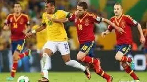 烏甸尼斯主場狂热支持「超级」球赛