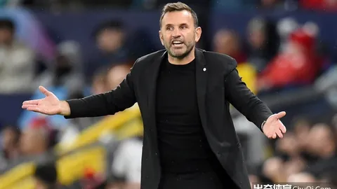 女超联赛揭幕战引爆关注，首战现场人潮涌动